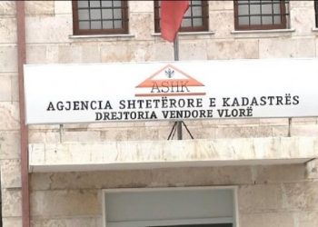Mbyllet kadastra e Vlorës, punonjësit zhvendosen në Fier dhe Tiranë/ Ja si do të funksionojë….