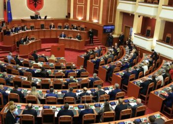 “Territorialia” nis me debate në Kuvend/ PS kërkon ndryshimin e formulës së përbërjes, demokratët kundër